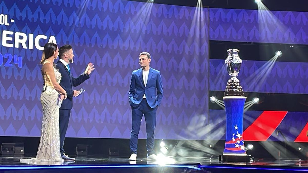 Scaloni participó del sorteo como entrenador de la Selección argentina