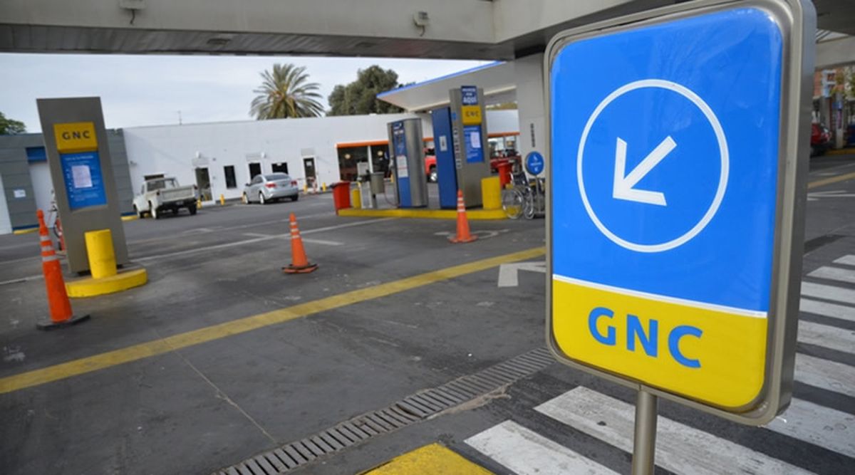 El precio del GNC también subió en enero pero igualmente sigue siendo más económico su uso en relación a la nafta o el gasoil. El precio del GNC también subió en enero pero igualmente sigue siendo más económico su uso en relación a la nafta o el gasoil.