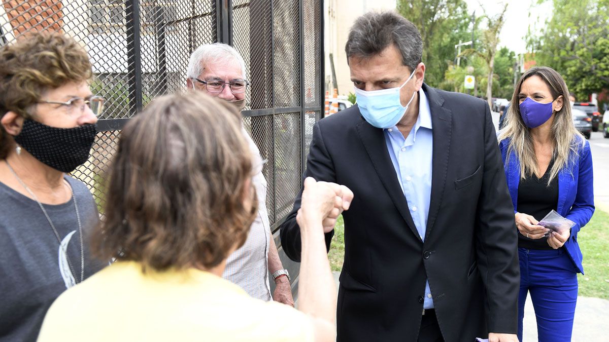 El presidente de la Cámara de Diputados de la Nación, Sergio Massa dijo: Entre gastar en boletas o gastar en vacunas, prefiero gastar en vacunas.