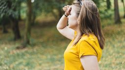 Acertijo: ¿Qué es lo que muere si le das agua y vive si le das comida? Acertijo: ¿Qué es lo que muere si le das agua y vive si le das comida?