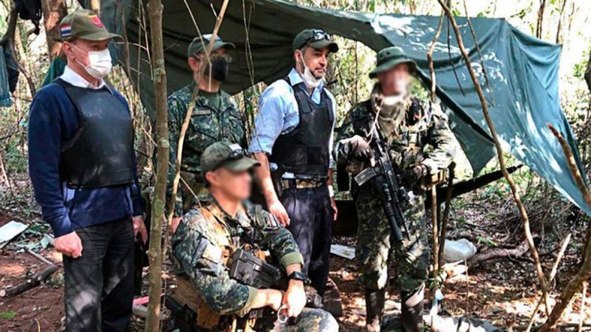 Contradicciones en el Ejército paraguayo por la niñas argentinas asesinadas en Paraguay.