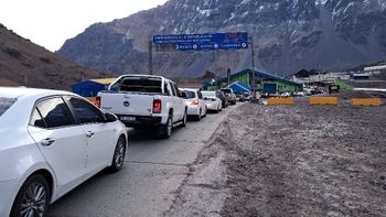El Paso Cristo Redentor arrancó el finde XXL de Carnaval con menos demoras para cruzar a Chile El Paso Cristo Redentor arrancó el finde XXL de Carnaval con menos demoras para cruzar a Chile