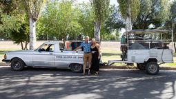 Edmundo Ramons y Fabiola Diéguez junto a la máquina.