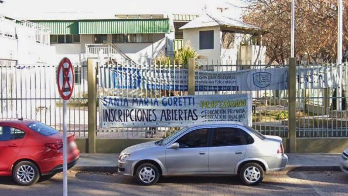 Un alumno de la escuela Goretti fue desvinculado por reiteradas pintadas amenazantes