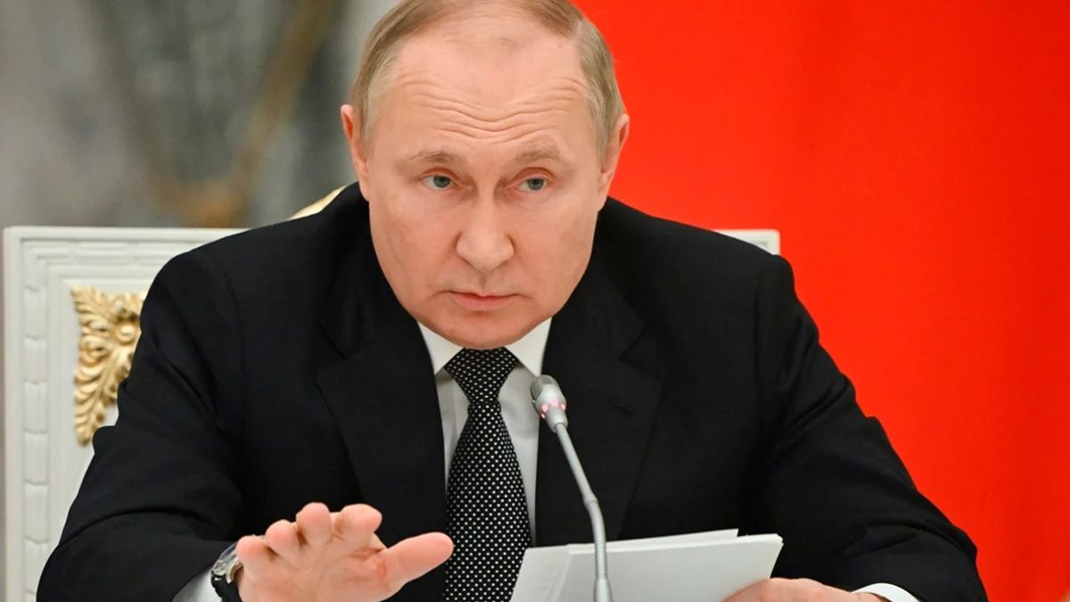 Ilia Yashin, opositor ruso, lanzó graves acusaciones contra el presidente Vladimir Putin Ilia Yashin, opositor ruso, lanzó graves acusaciones contra el presidente Vladimir Putin