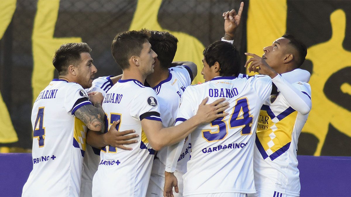 Boca tuvo un buen debut en la altura de La Paz