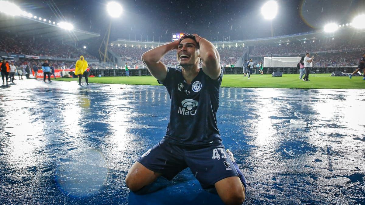 Fabrizio Sartori convirtió en la tanda de penales de la Copa Argentina, ante River en el Kempes.