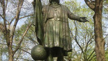 Colón también causa polémica en New York