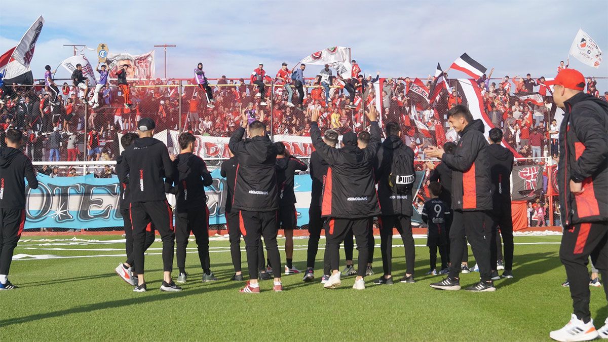 Deportivo Maipú buscará volver a ganar para quedar cerca de Independiente Rivadavia. Deportivo Maipú buscará volver a ganar para quedar cerca de Independiente Rivadavia.