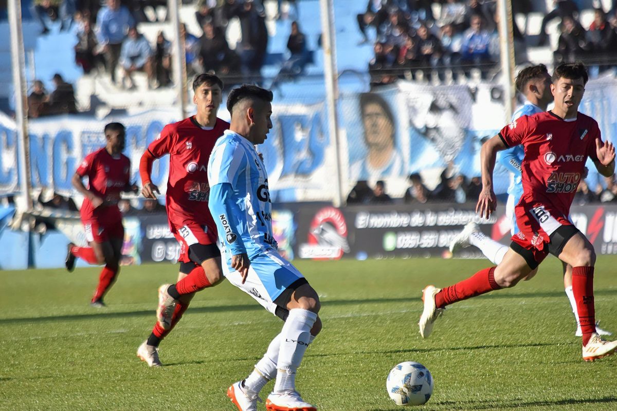 El gol del Deportivo Maipú lo hizo Matías Viguet; el de Racing lo convirtió Bruno Nasta. El gol del Deportivo Maipú lo hizo Matías Viguet; el de Racing lo convirtió Bruno Nasta.
