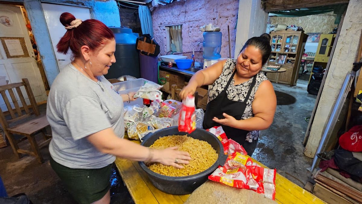 Este martes Gabriela Carmona pudo cocinar guiso de pollo, pero no saben si podrá mantenerlo por mucho más tiempo. Este martes Gabriela Carmona pudo cocinar guiso de pollo, pero no saben si podrá mantenerlo por mucho más tiempo.