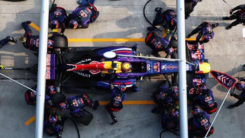 Récord de Red Bull: menos de dos segundos para cambiar las cuatro ruedas