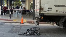 La ciudad de Bell Ville, en Córdoba, se vio consternada por el terrible accidente, que se cobró la vida de una adolescente de 13 años. La ciudad de Bell Ville, en Córdoba, se vio consternada por el terrible accidente, que se cobró la vida de una adolescente de 13 años.