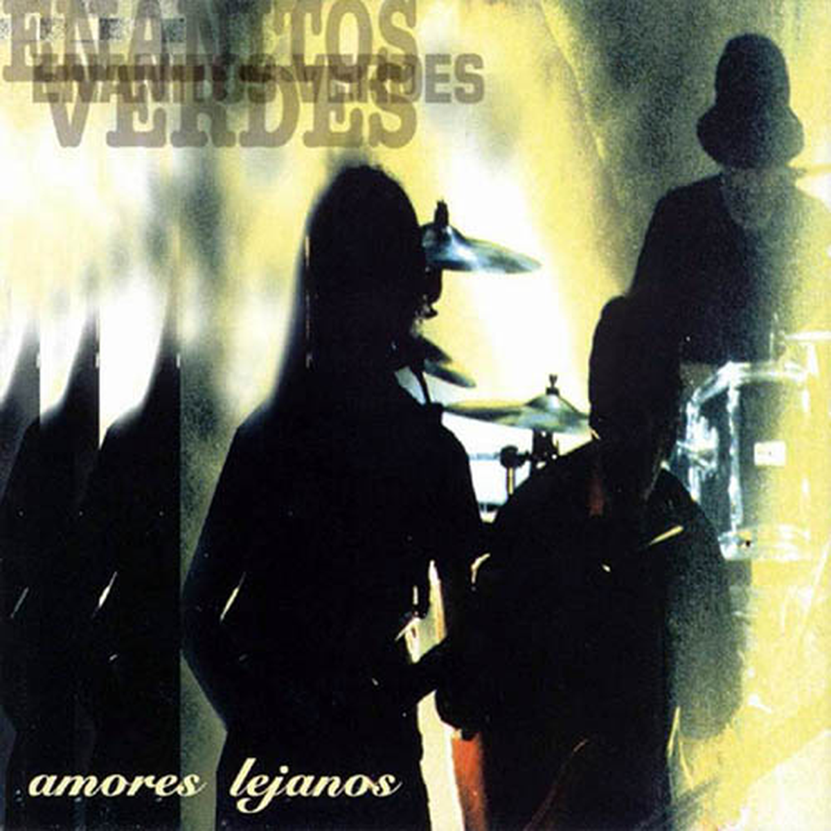 La tapa del disco Amores Lejanos, de 2002.