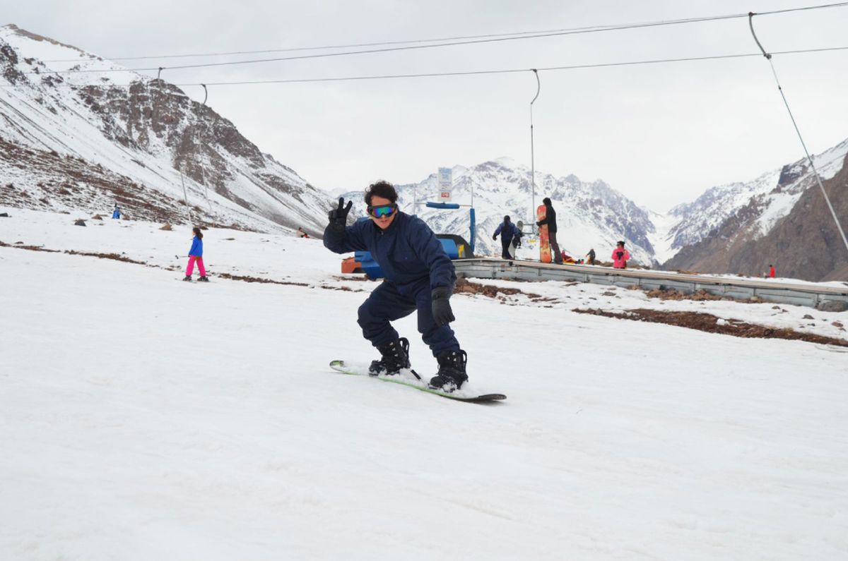 Pese a la nieve en Mendoza, que este año rompió con más de una década de ausencia, el flujo de turistas fue poco en Los Puquios, porque llegó fuera de la temporada alta.