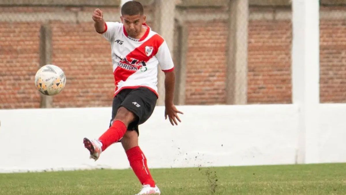 Tristeza por el fallecimiento de Elia Demicheli, jugador de las inferiores de River de Mar del Plata.