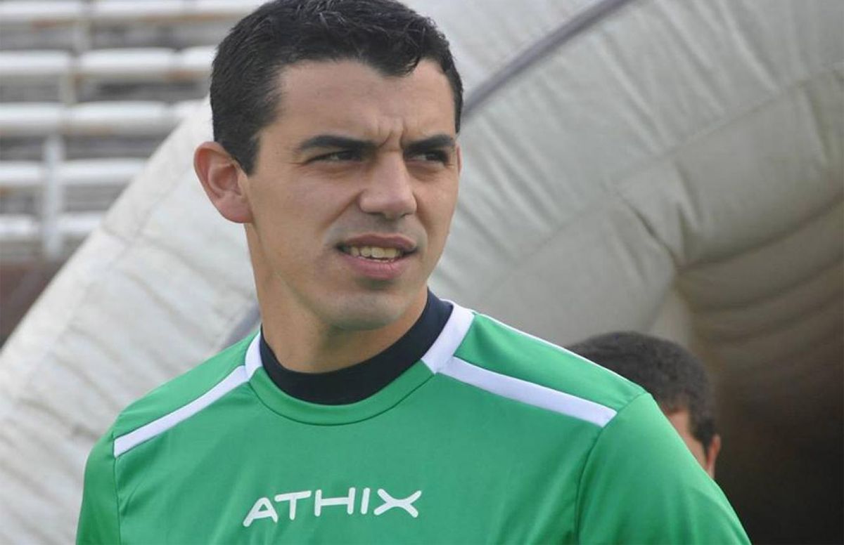 Leandro Rey Hilfer será el árbitro que dirigirá el clásico entre Gimnasia y Esgrima e Independiente Rivadavia, por los cuartos de final del Reducido de la Primera Nacional.