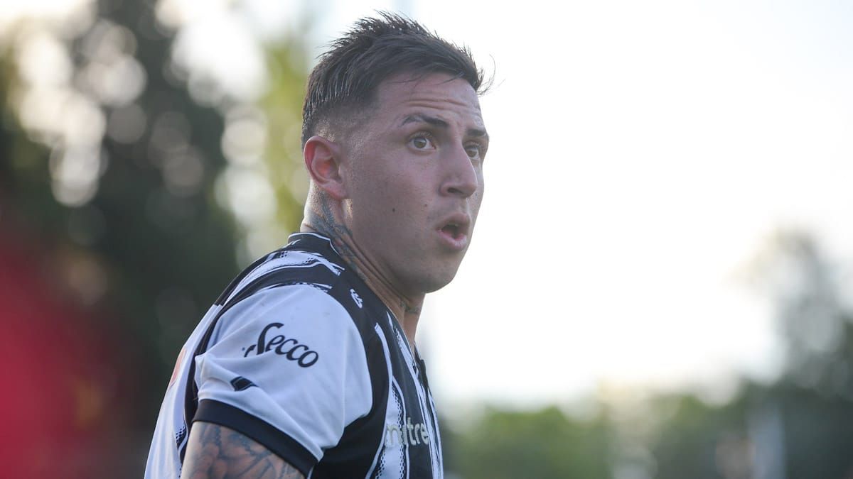 Nazareno Solís, fue una de las figuras de Gimnasia y Esgrima ante Deportivo Madryn, en el partido de ida del Reducido.