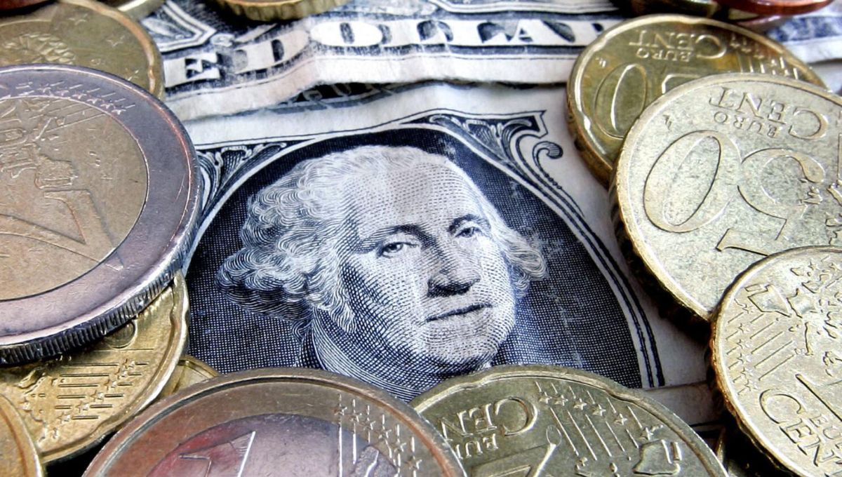 La moneda más fuerte del mundo: supera al dólar y proviene del Medio Oriente