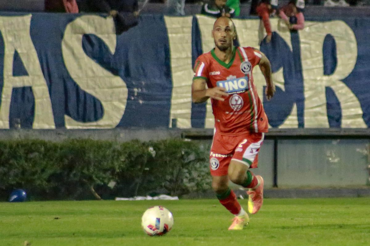 Jorge Scolari tuvo un buen debut en el triunfo de la Lepra ante Tristán Suárez en el Gargantini.