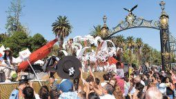 Viajar hasta el Teatro Griego costará $20 en micro y $215 en taxi Viajar hasta el Teatro Griego costará $20 en micro y $215 en taxi