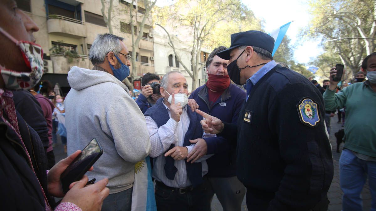Mendoza: hubo marcha del 19-S contra la cuarentena y el Gobierno nacional