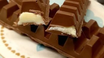 Cómo hacer barritas Kinder caseras: la receta artesanal de chocolate y leche Cómo hacer barritas Kinder caseras: la receta artesanal de chocolate y leche