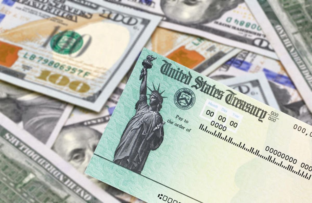 Nueva York otorga un cheque de estímulo de hasta 900 dólares para enfrentar el invierno Nueva York otorga un cheque de estímulo de hasta 900 dólares para enfrentar el invierno