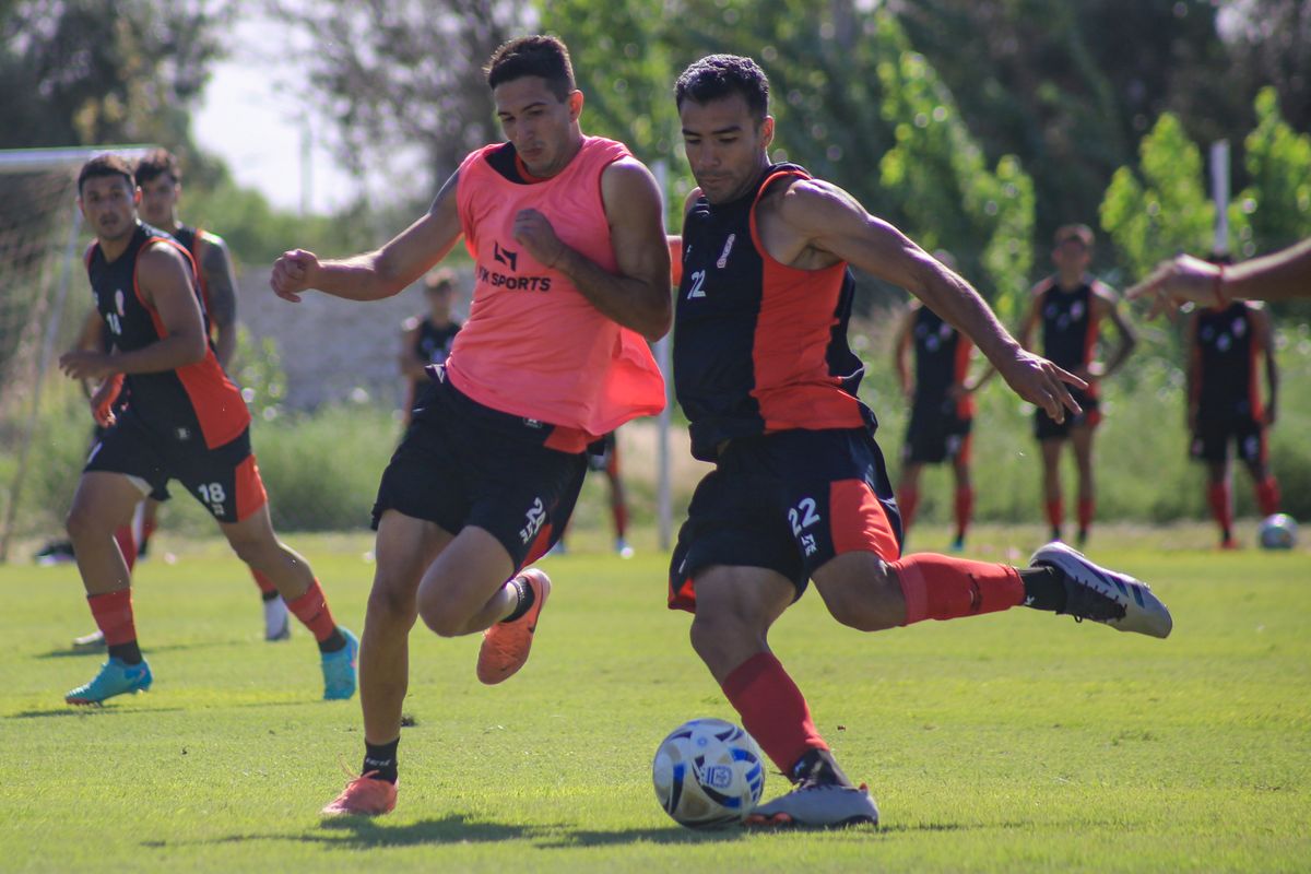 Deportivo Maipú y Huracán Las Heras jugaron un amistoso: cómo les fue