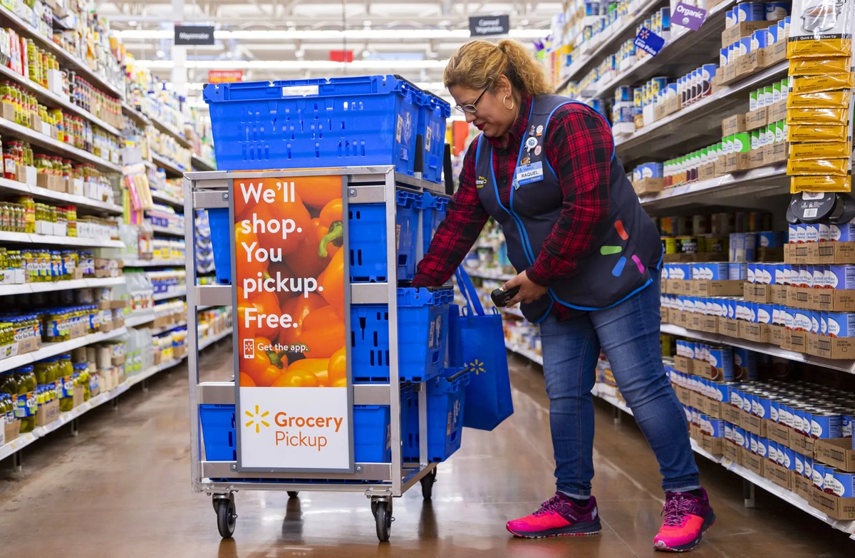 Solo en 2019, Walmart se comprometió a invertir la suma de $173 millones para actualizar sus tiendas existentes, entre otras mejoras, en todo el estado. Solo en 2019, Walmart se comprometió a invertir la suma de $173 millones para actualizar sus tiendas existentes, entre otras mejoras, en todo el estado.