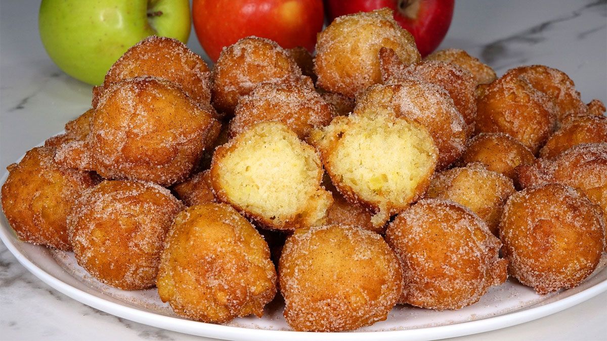 Cómo hacer buñuelos de manzana exquisitos: la receta esponjosa y crocante