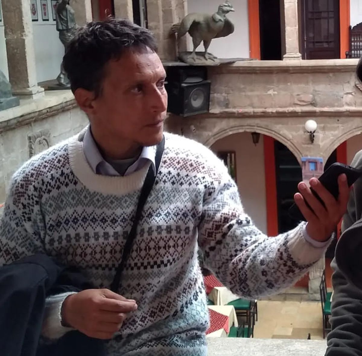 Sebastián Moro durante una entrevista en Bolivia.