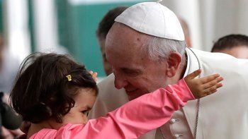 El Papa elogió el acuerdo colombiano pero no designará un enviado