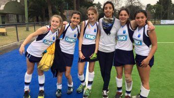 Luciana Molina y una bonita visita a las chicas Sub 14 de Mendoza