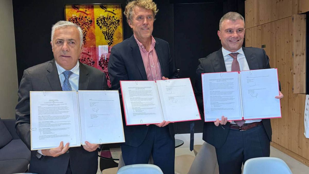 Alfredo Cornejo consideró clave para la proyección de Mendoza el convenio entre Godoy Cruz y Burdeos