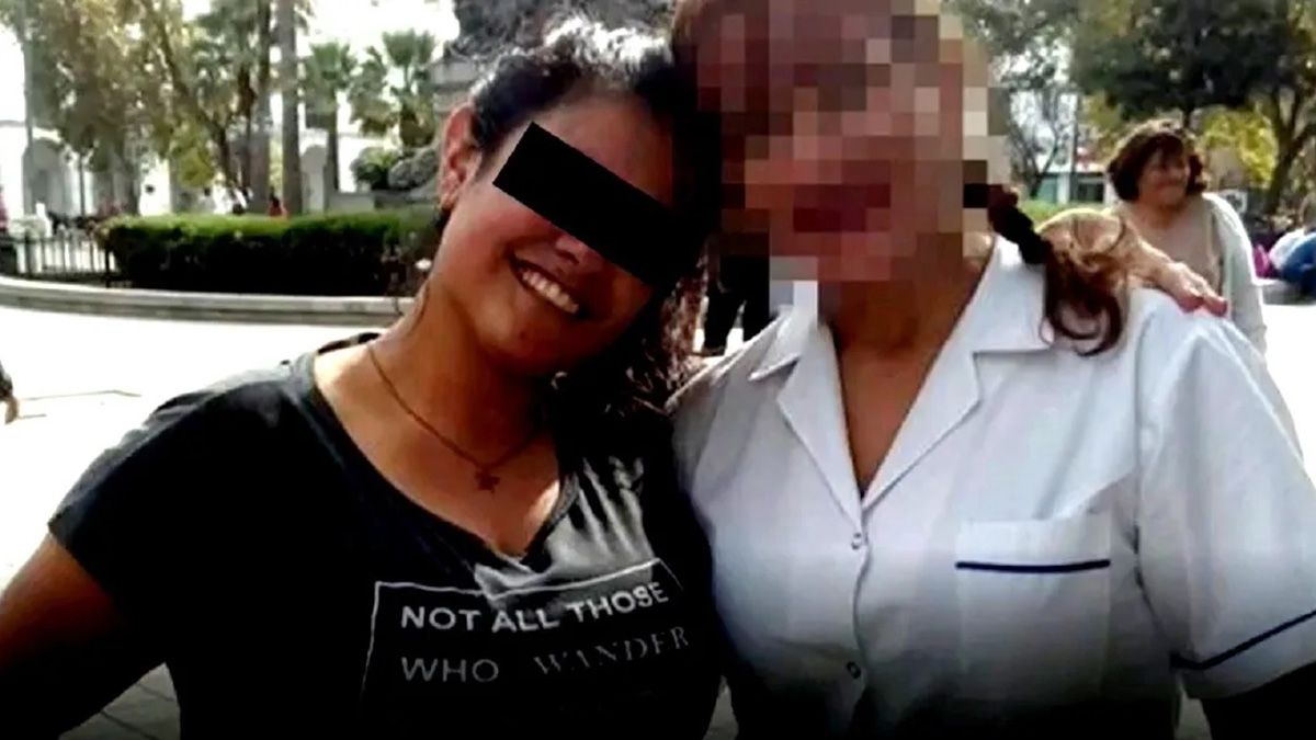 La enfermera de 27 años fue detenida luego de una compleja investigación, en tanto que otros tres directivos del hospital Neonatal de Córdoba quedaron imputados