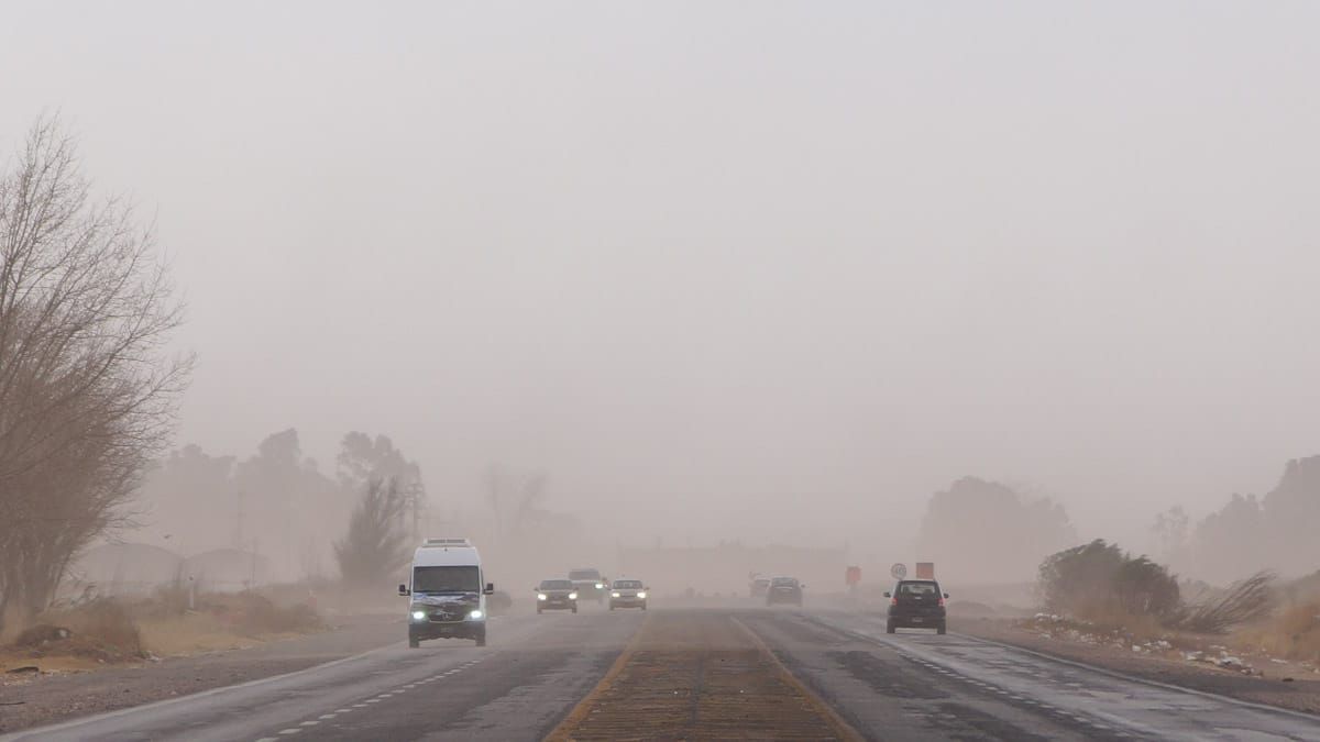 Se extendió la interrupción de las clases presenciales en Tupungato y Tunuyán para turnos vespertino y noche por la acción del viento Zonda.