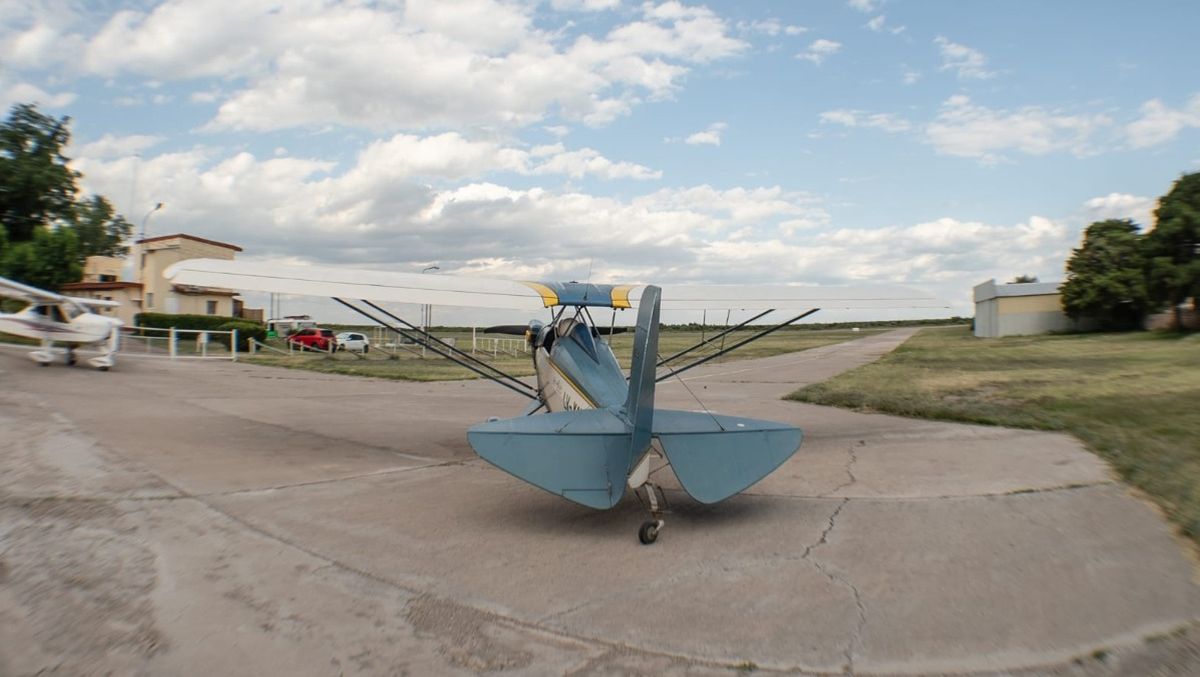 El Upa en el Aeroclub de Rivadavia, su hogar actual. El Upa en el Aeroclub de Rivadavia, su hogar actual.