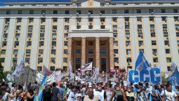 Cierran este viernes las listas en el SUTE y el peronismo podría volver a conducirlo