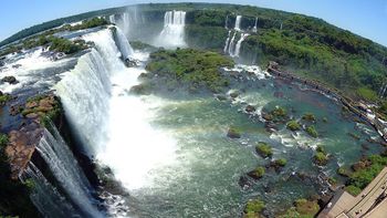 El país América del Sur con una de las mayores reservas de agua del planeta Tierra: supera los 1.500 metros El país América del Sur con una de las mayores reservas de agua del planeta Tierra: supera los 1.500 metros