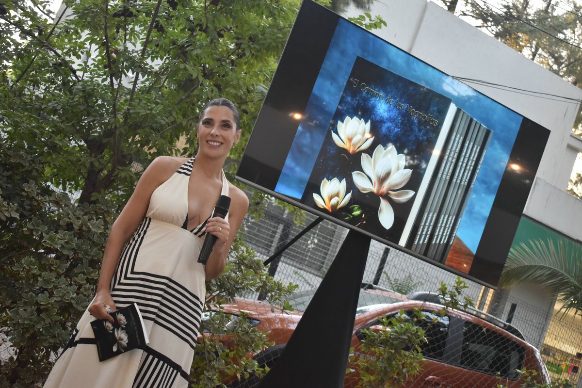 Una sonrisa después de la tormenta. Una sonrisa después de la tormenta.