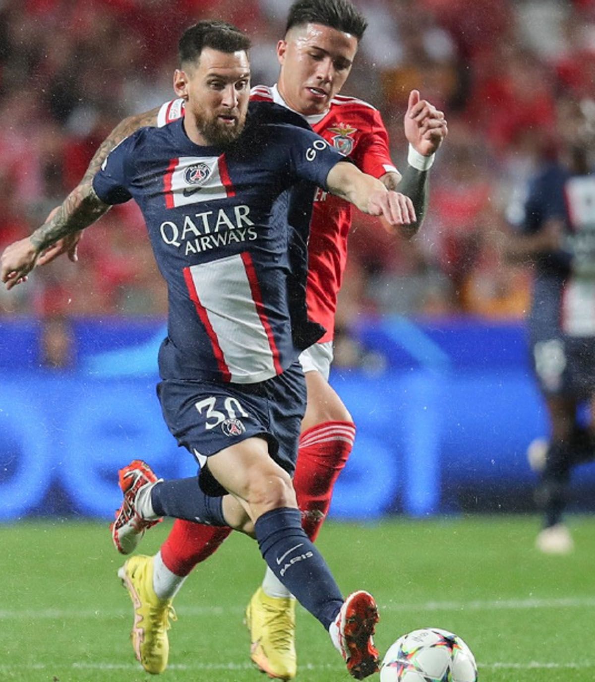 Lionel Messi y Enzo Fernández en el 1 a 1 entre PSG y Benfica