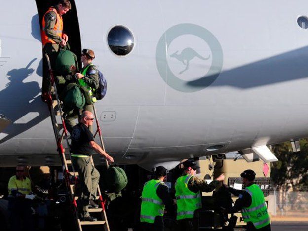 Regresó la primera misión sin hallar restos del avión desaparecido de Malaysia Airlines