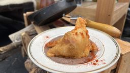 La receta de pastelitos de provolone, espárragos y panceta de Romi Terranova y Nacho Molina, de Un bocado.&nbsp;