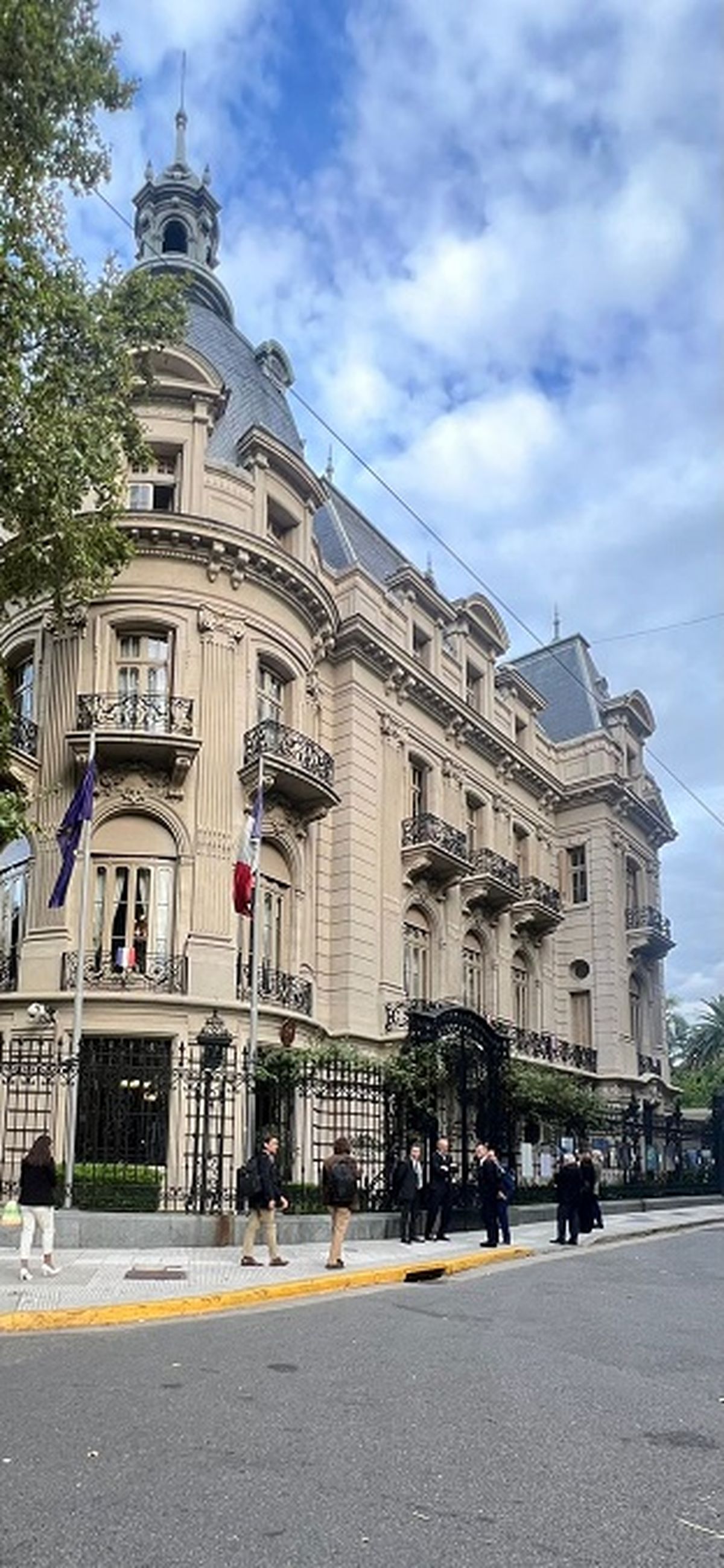 Sitevinitech 2024 presentó la edición 2024 en la Embajada de Francia en Buenos Aires. Sitevinitech 2024 presentó la edición 2024 en la Embajada de Francia en Buenos Aires.