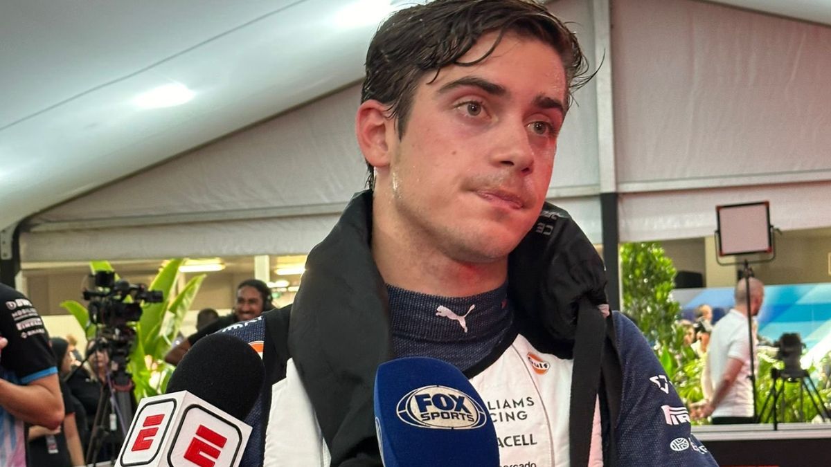Franco Colapinto terminó exhausto tras el primer día de prácticas libres en Singapur.&nbsp;
