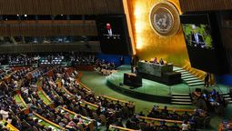 En la ONU se debate la prohibición del uso de la inteligencia artificial para crear armas biológicas y las principales tecnológicas alertan sobre los peligros.