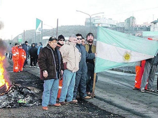 Terminó la huelga petrolera en Santa Cruz