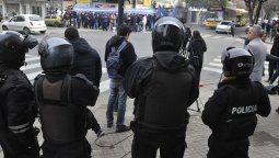 Supermercados tensan el conflicto y siguen adelante con los despidos por el descanso dominical