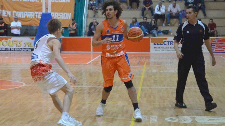 Rivadavia Básquet se presenta en Olavarría, contra Estudiantes